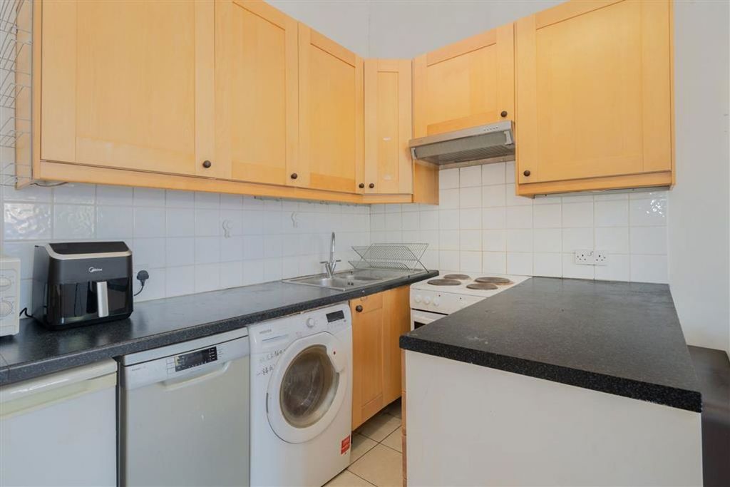 Property photo 3 of 5