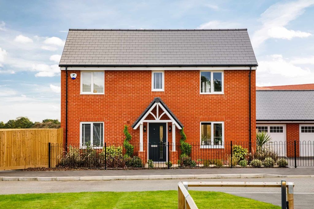 Property photo 2 of 13 The Woodman Is A Great 3 Bedroom Home