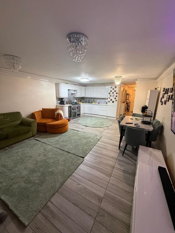 Property photo 2 of 10 Gallery