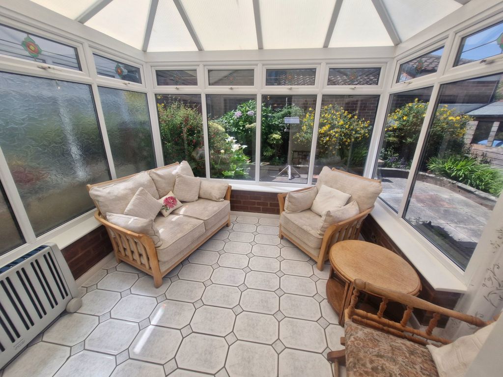 Property photo 3 of 33