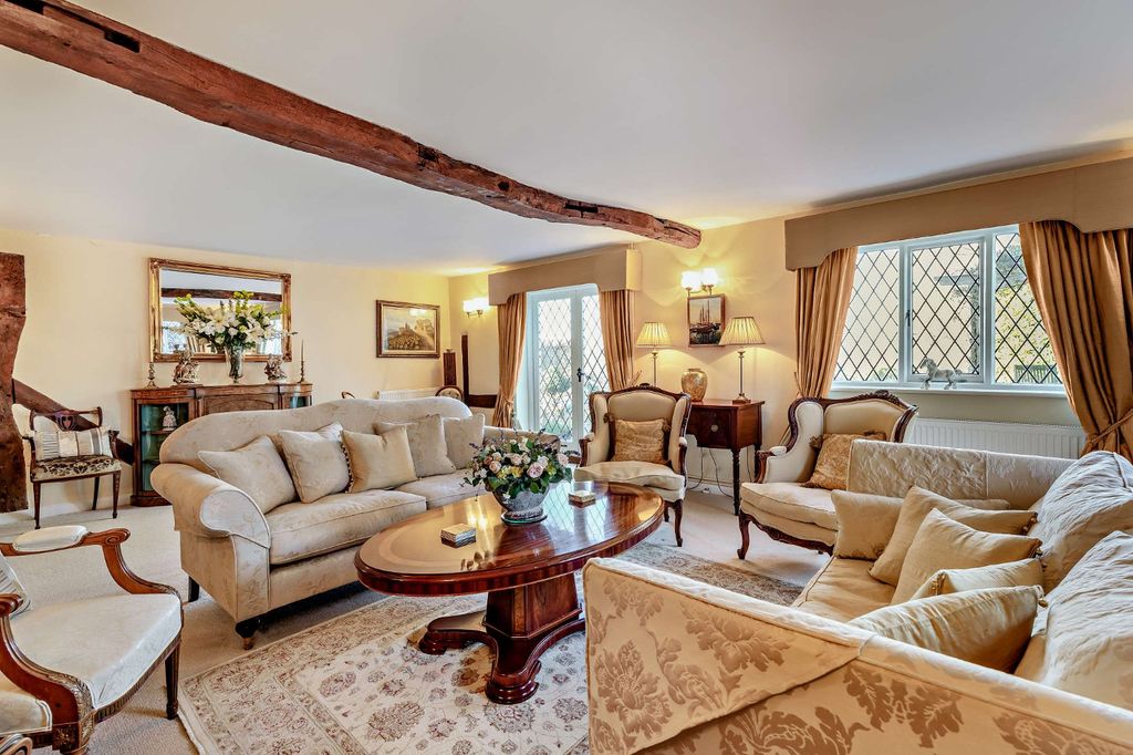 Property photo 2 of 19 Drawing Room