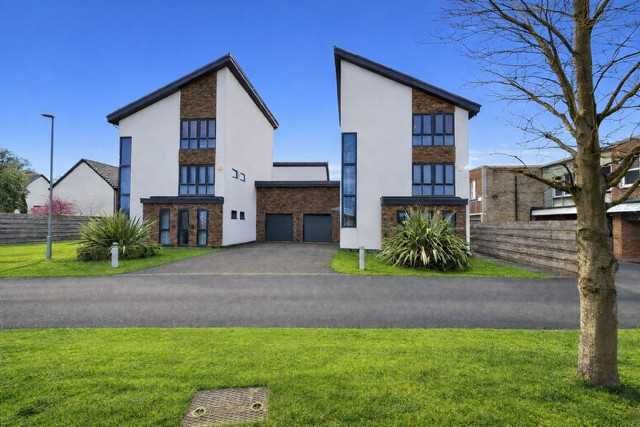 Property photo 1 of 33 Main Picture