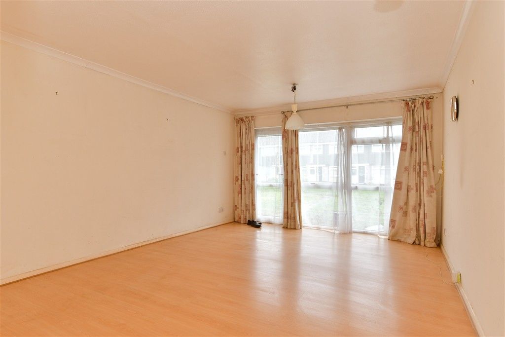 Property photo 3 of 6 Lounge/Diner/ Bedroom