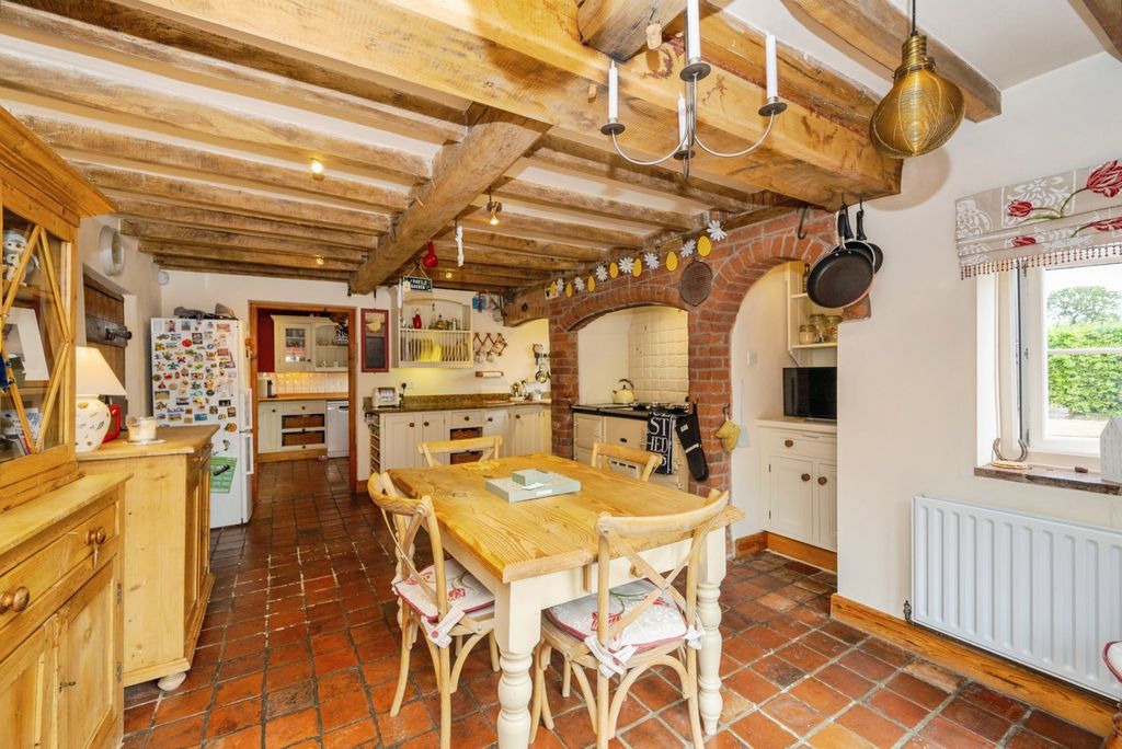 Property photo 3 of 45 Pbox-Img.Jpg