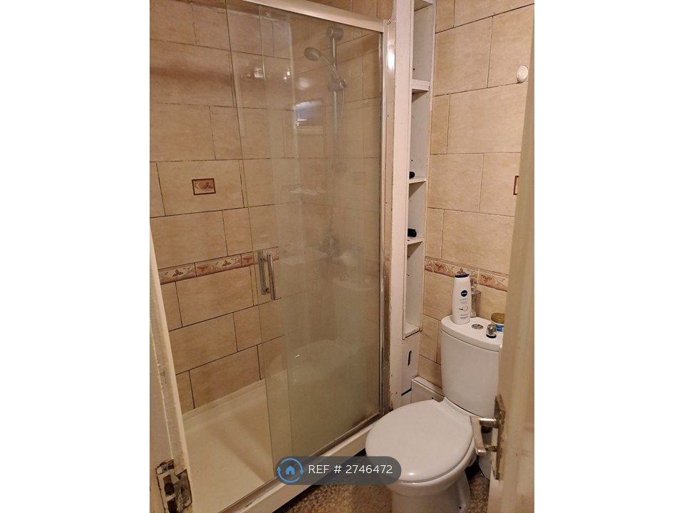 Property photo 3 of 4