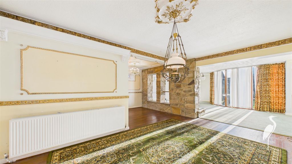 Property photo 2 of 26 Dining Room