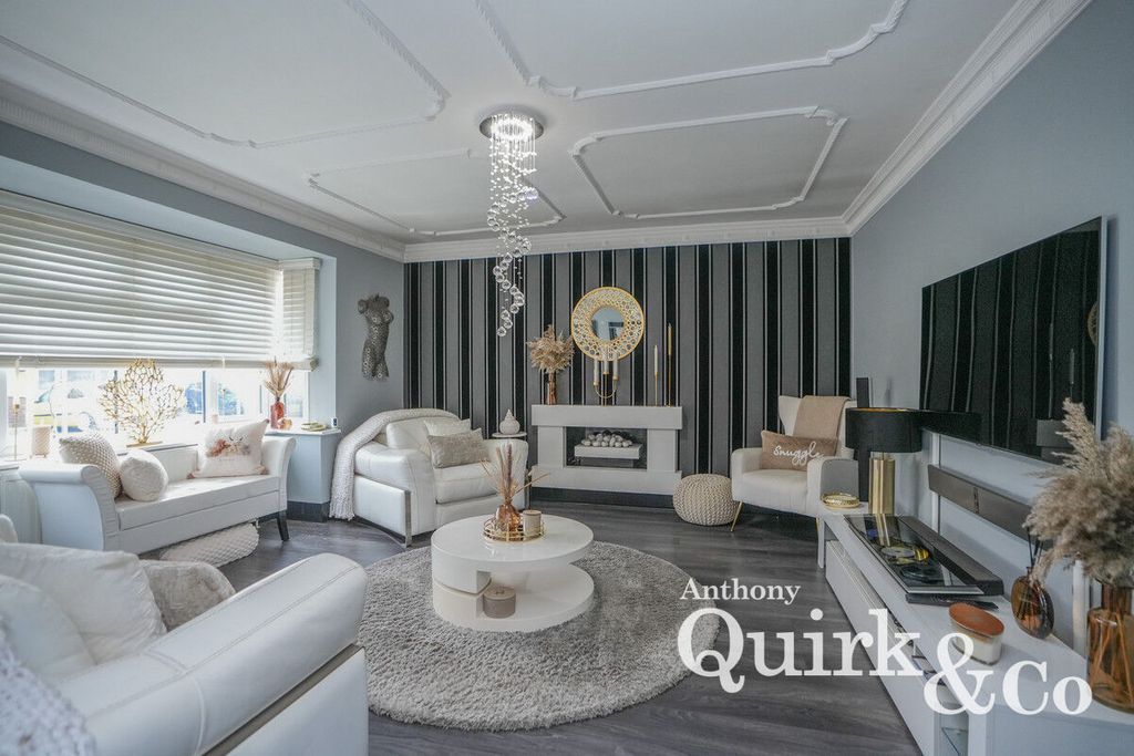 Property photo 2 of 29