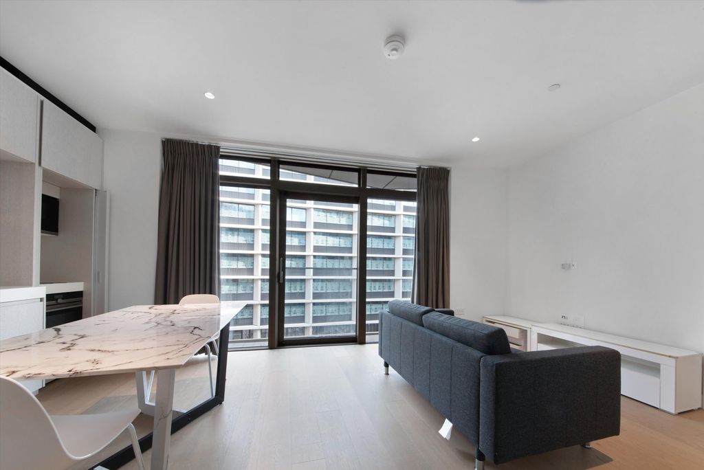 Property photo 2 of 9 Image