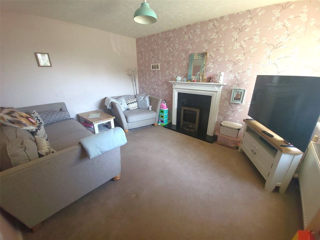 Property photo 2 of 19 Picture No. 14