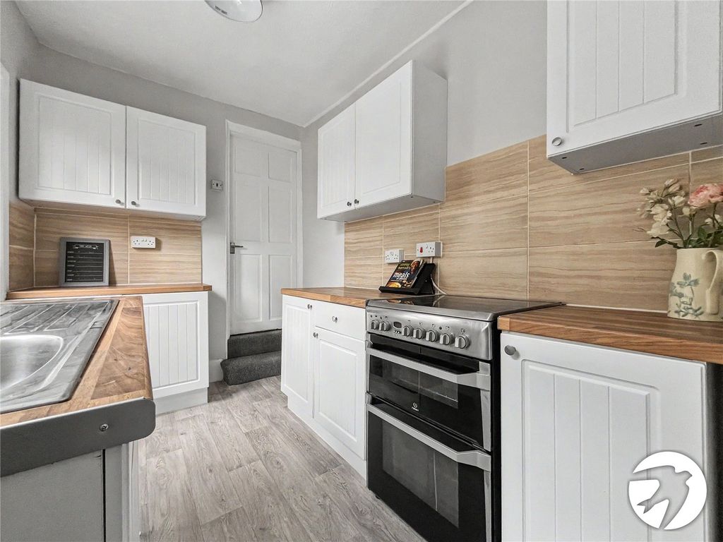 Property photo 2 of 16 Picture No. 07