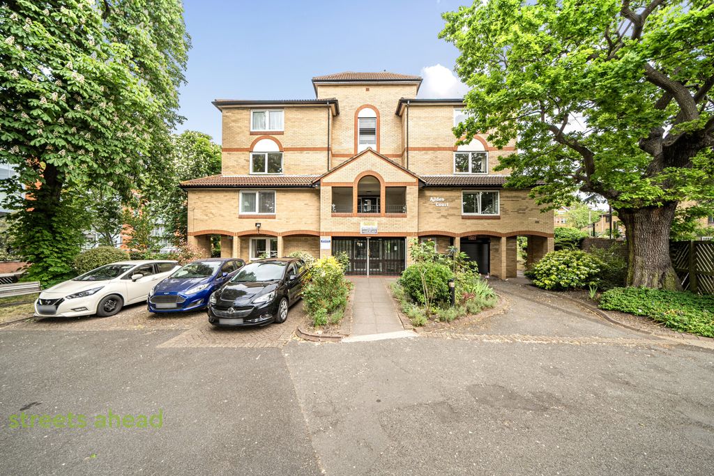 Property photo 1 of 13 99288A06-6699-4cc...