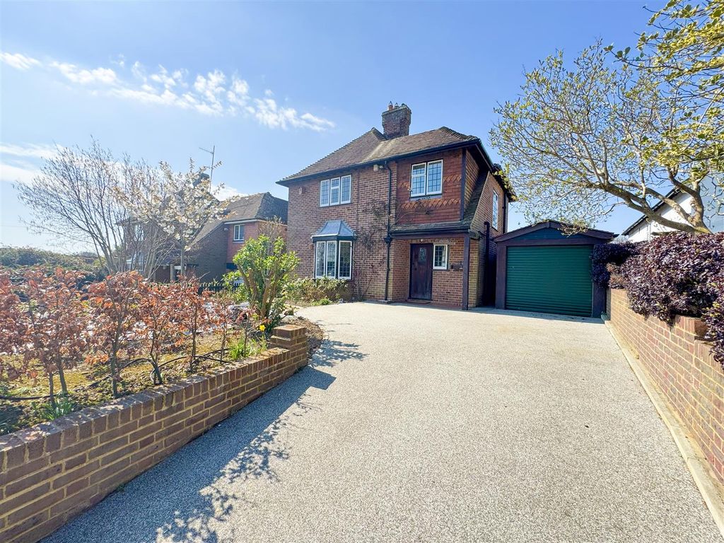 Property photo 1 of 25