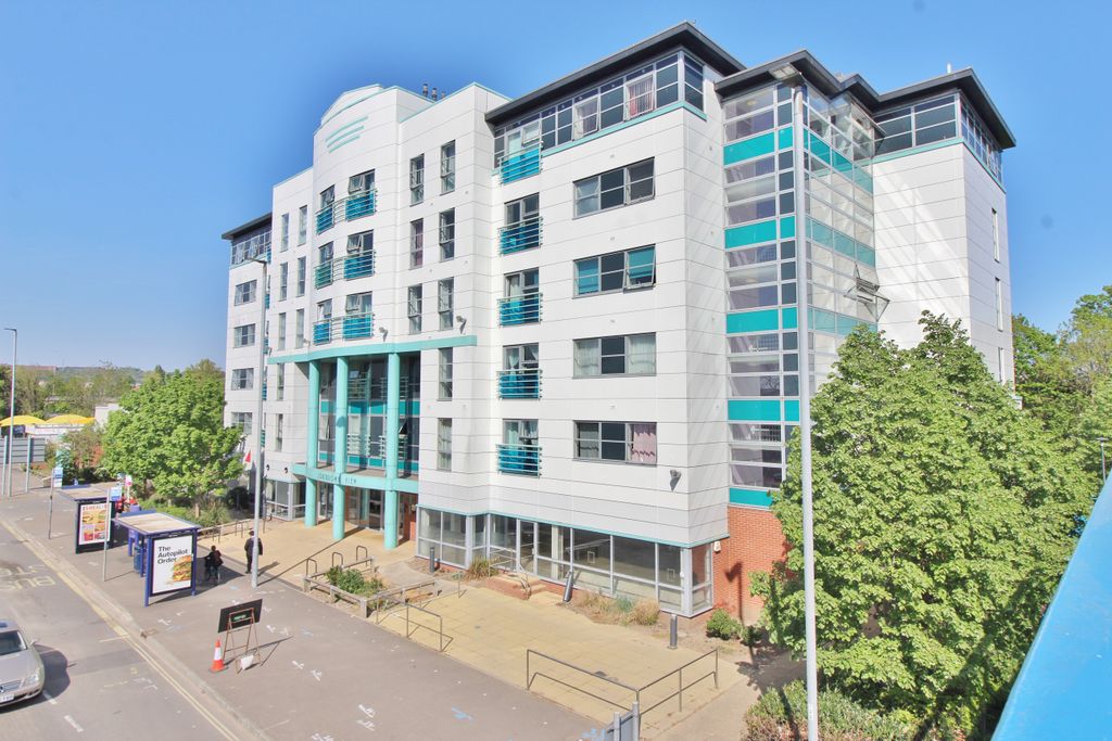 Property photo 1 of 12