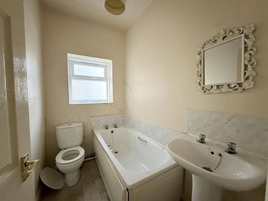 Property photo 3 of 8 Fullsizerender.Jpeg