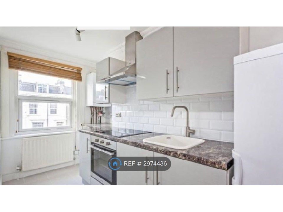 Property photo 2 of 8 Kitchen