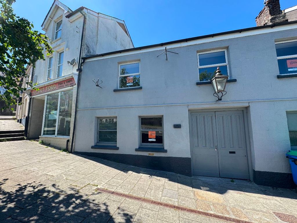 Property photo 1 of 9