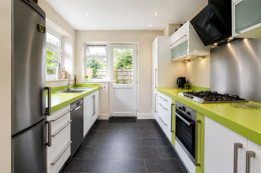 Property photo 3 of 11