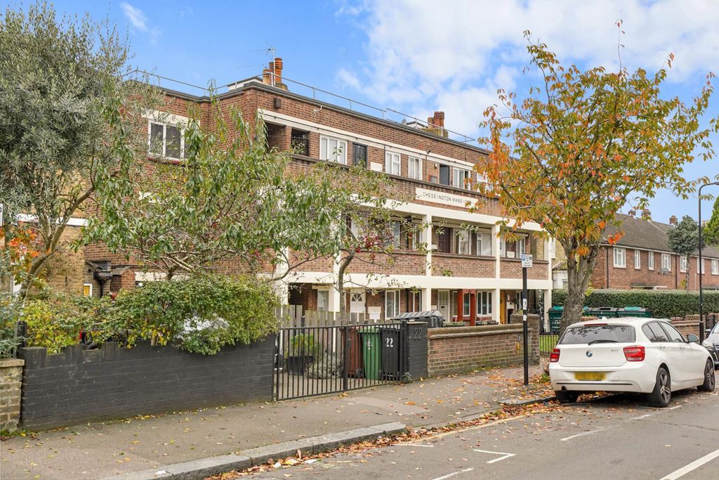 Property photo 1 of 16