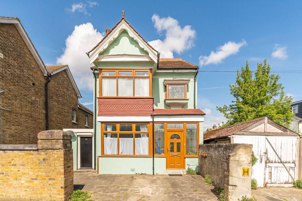 Property photo 2 of 16