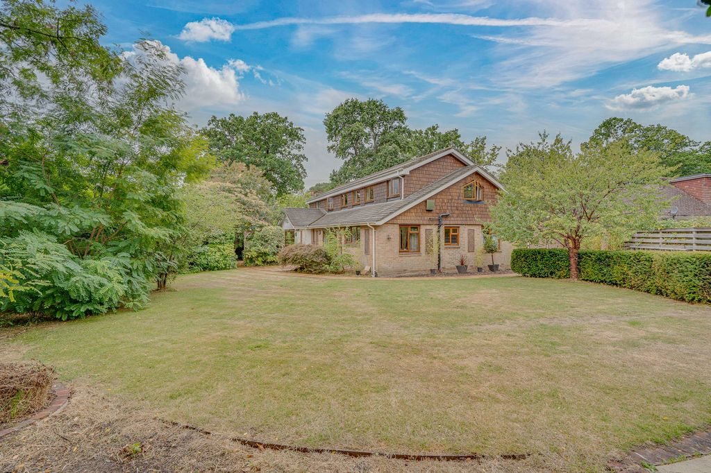Property photo 3 of 21