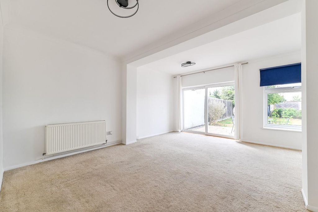 Property photo 3 of 22