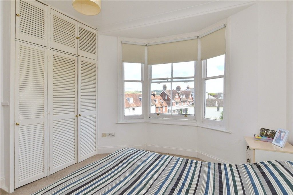 Property photo 1 of 7 Bedroom