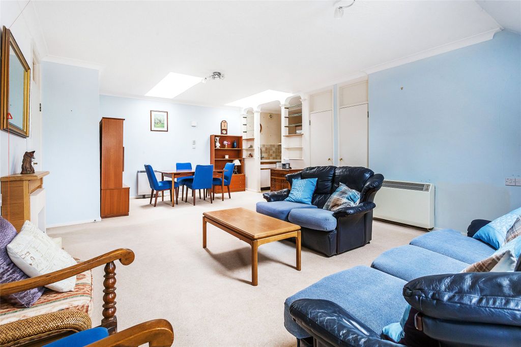 Property photo 2 of 15 Picture No. 06