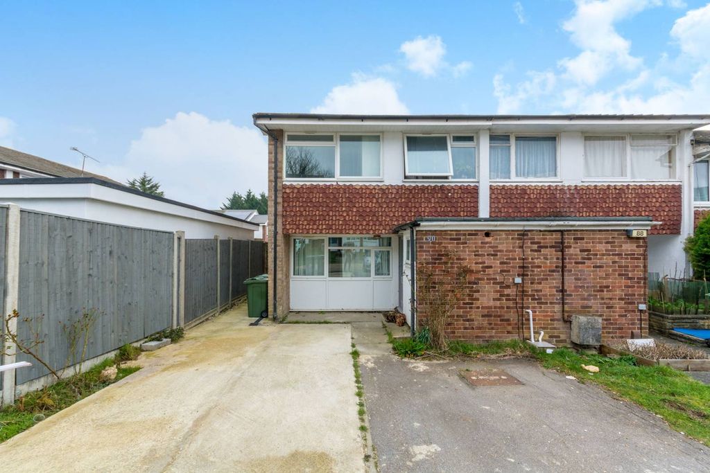 Property photo 2 of 9