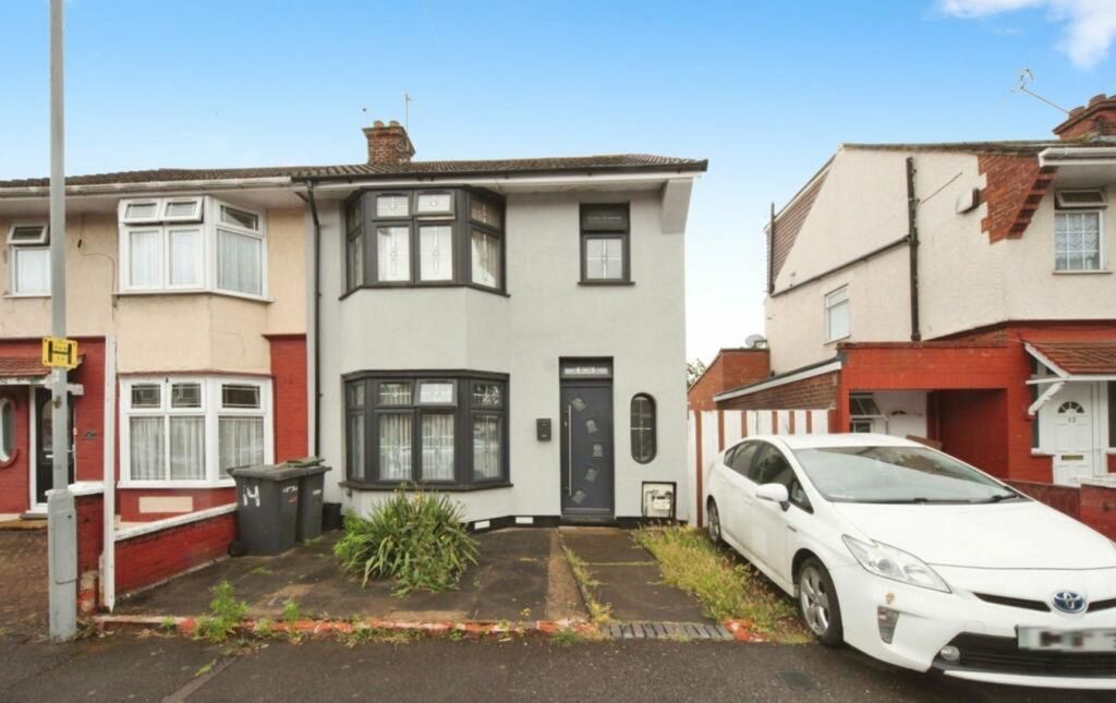 Property photo 1 of 11