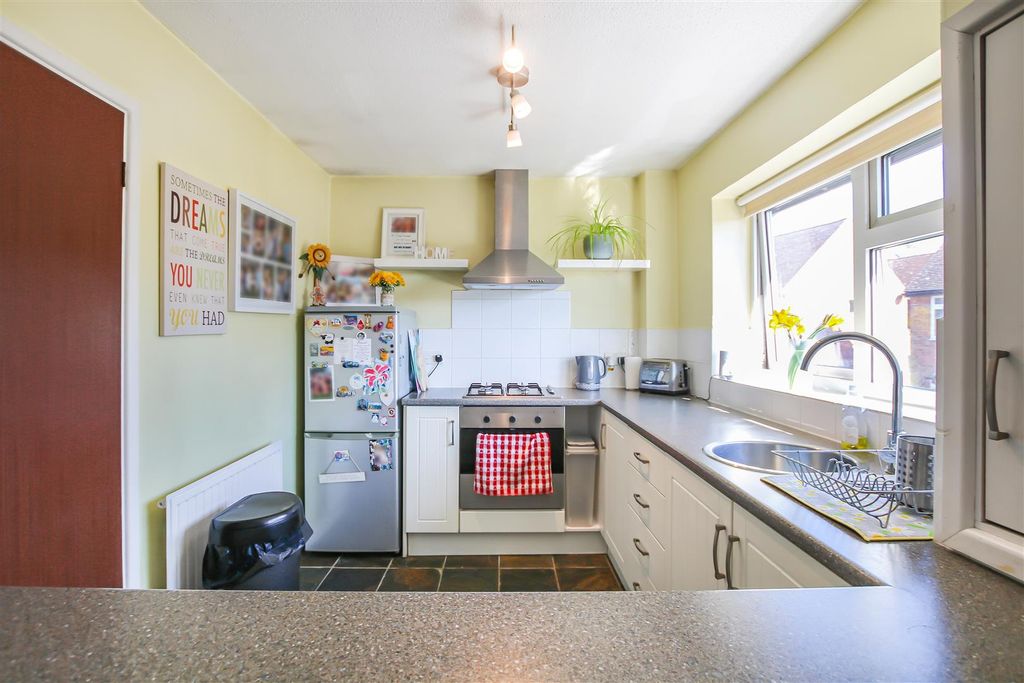 Property photo 2 of 8 8_76935.Jpg