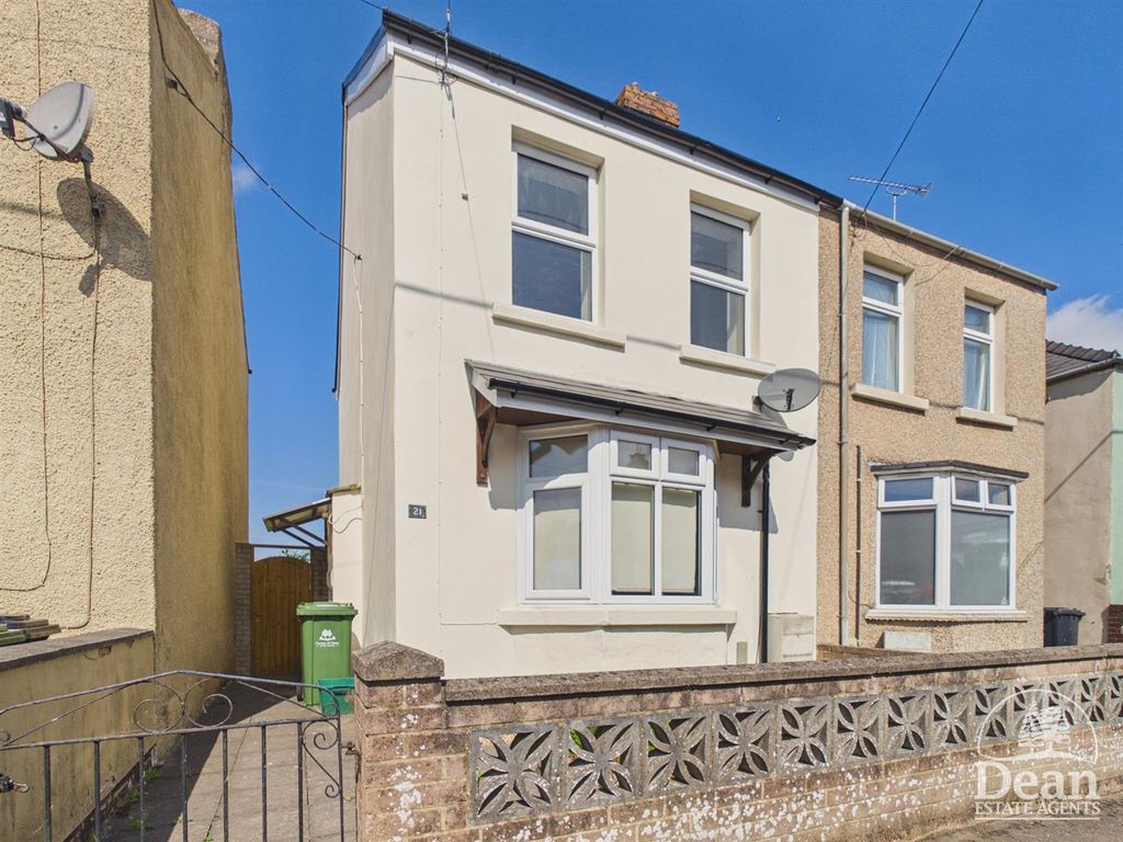 Property photo 1 of 11