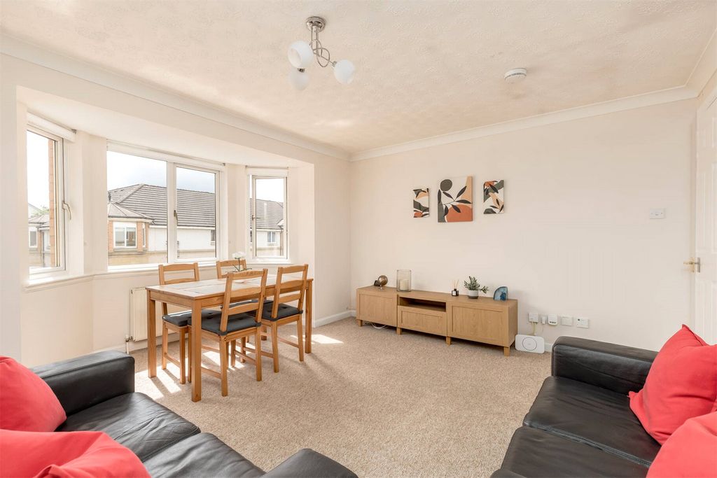 Property photo 3 of 16 Picture No. 06