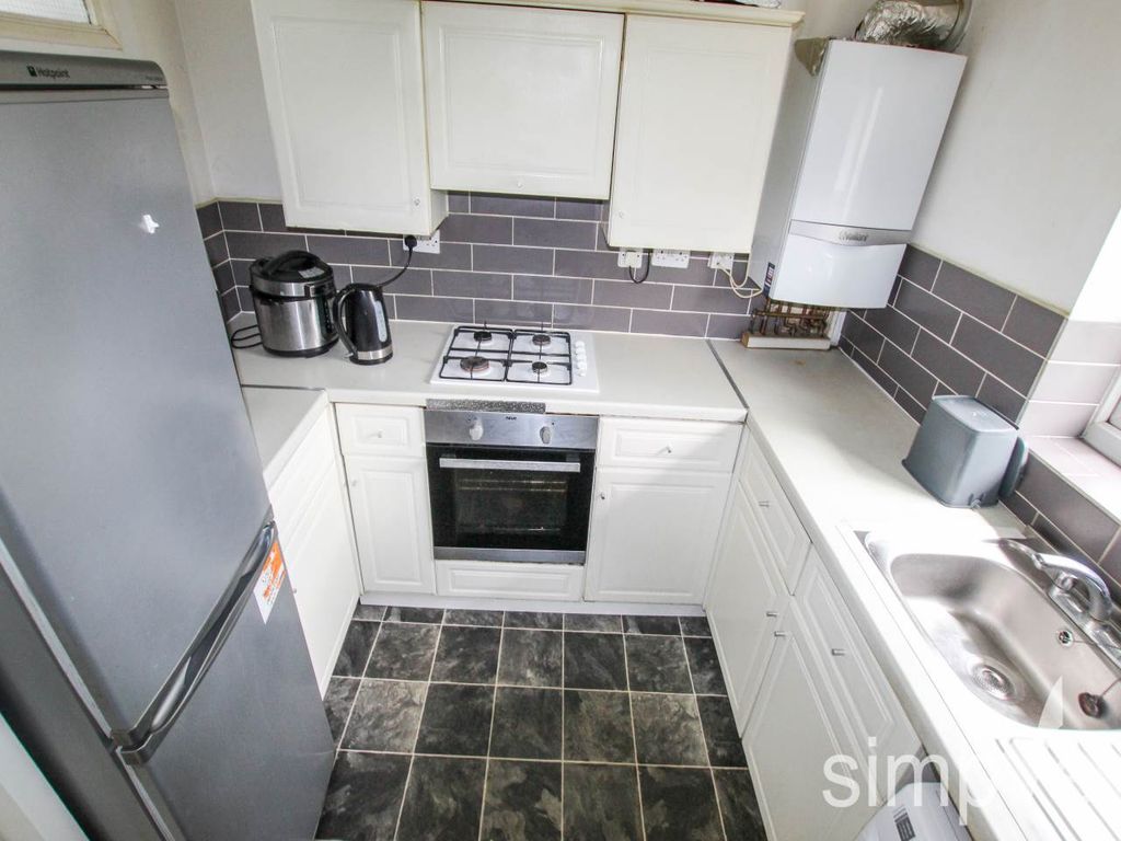 Property photo 3 of 9 Img_0563