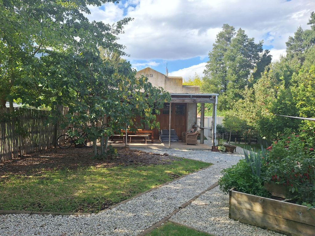 Property photo 3 of 24
