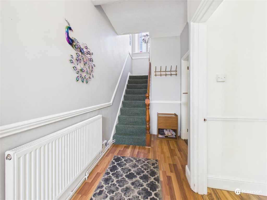 Property photo 2 of 16 Entrance Hallway