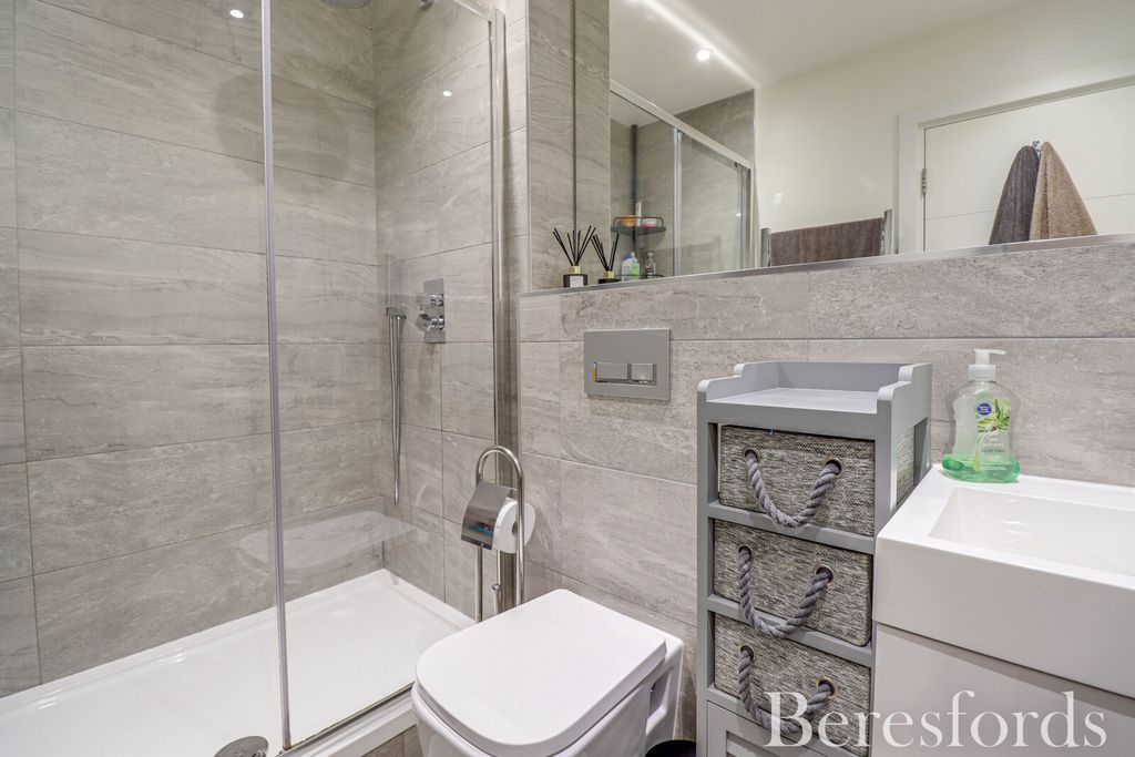 Property photo 2 of 10 Picture No. 03