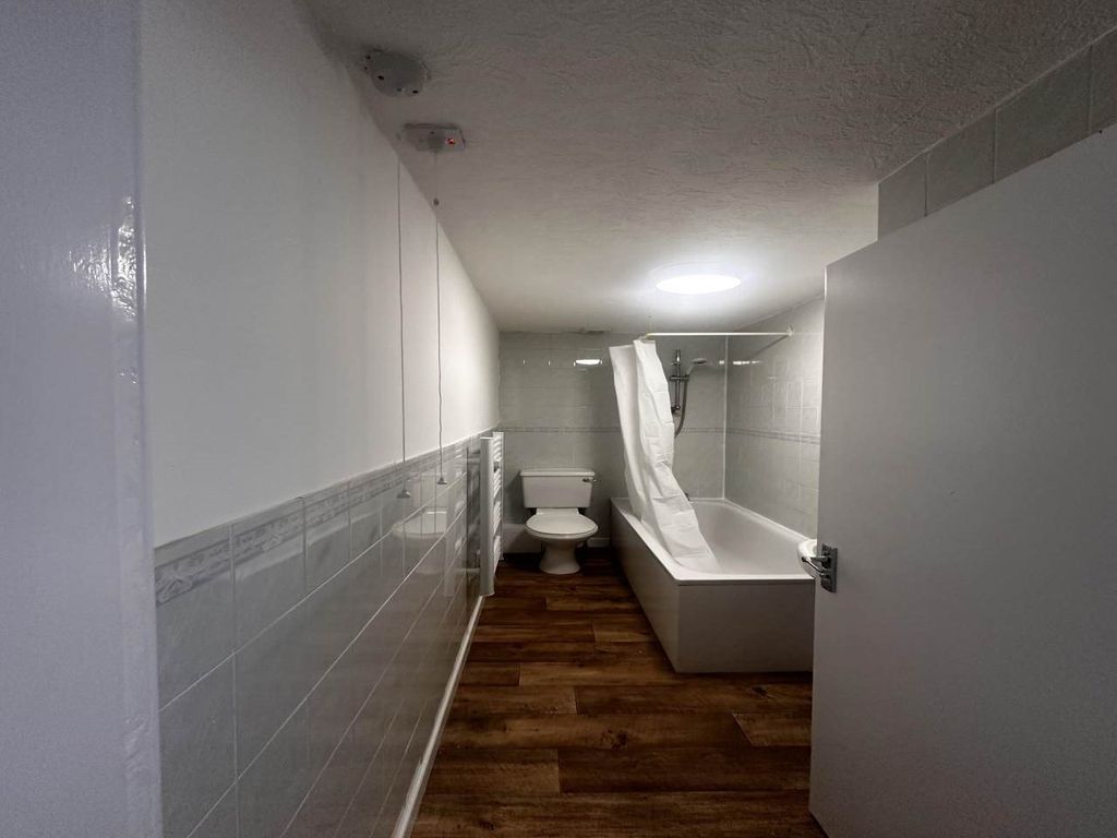 Property photo 2 of 7 Img_4989