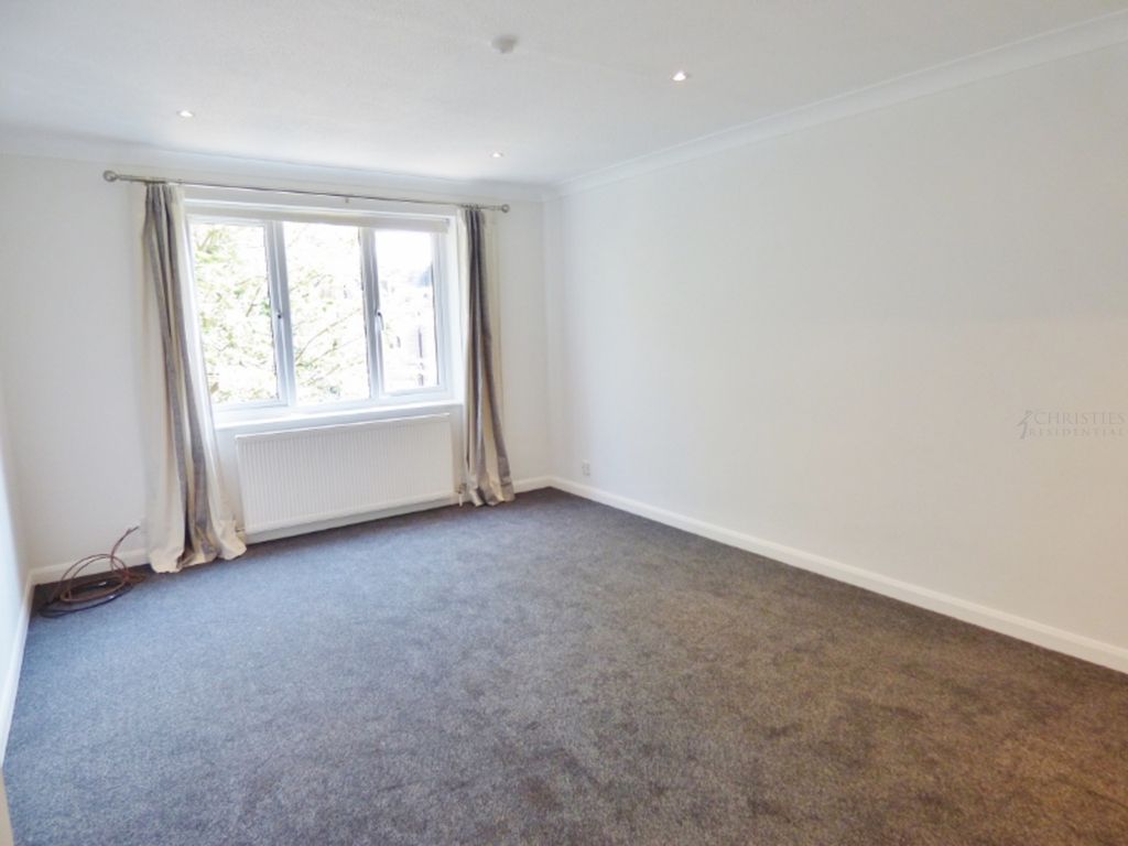 Property photo 2 of 7 Lounge