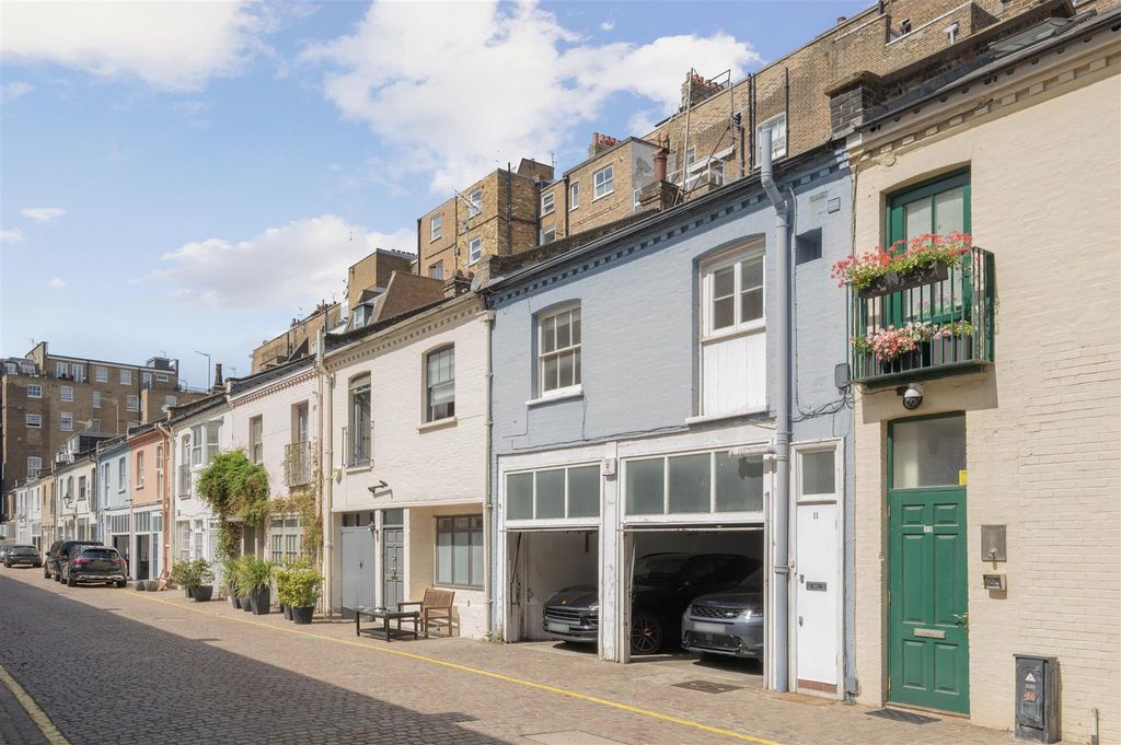 Property photo 1 of 8 Petersham Mews-1.Jpg