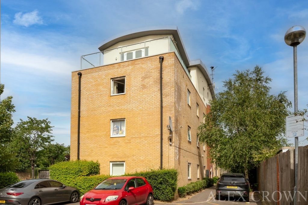Property photo 1 of 14