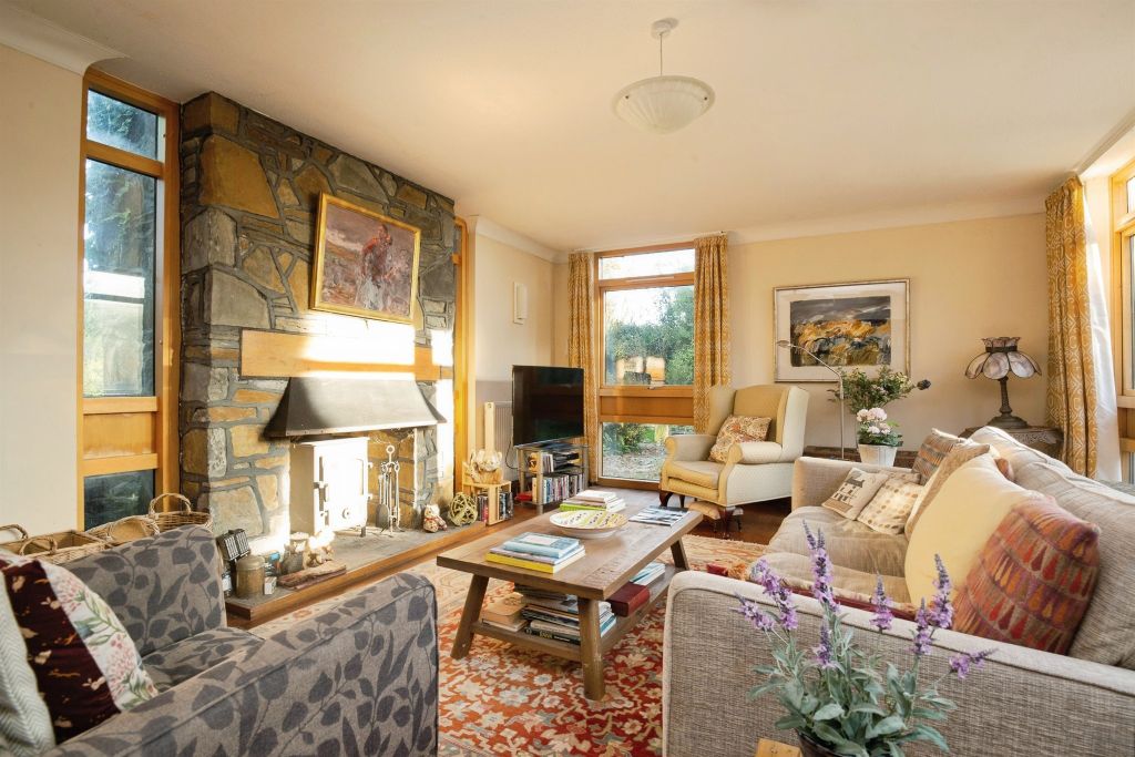 Property photo 2 of 24