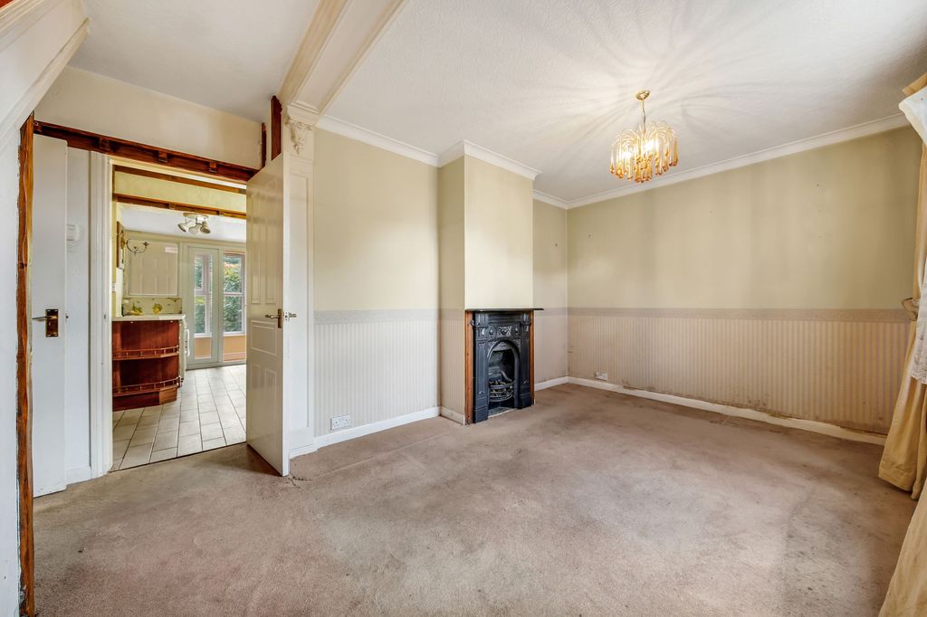 Property photo 2 of 22