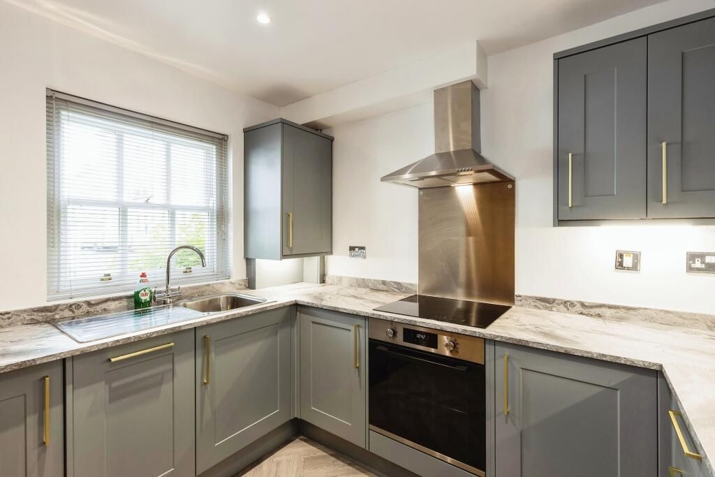 Property photo 2 of 15 Kitchen
