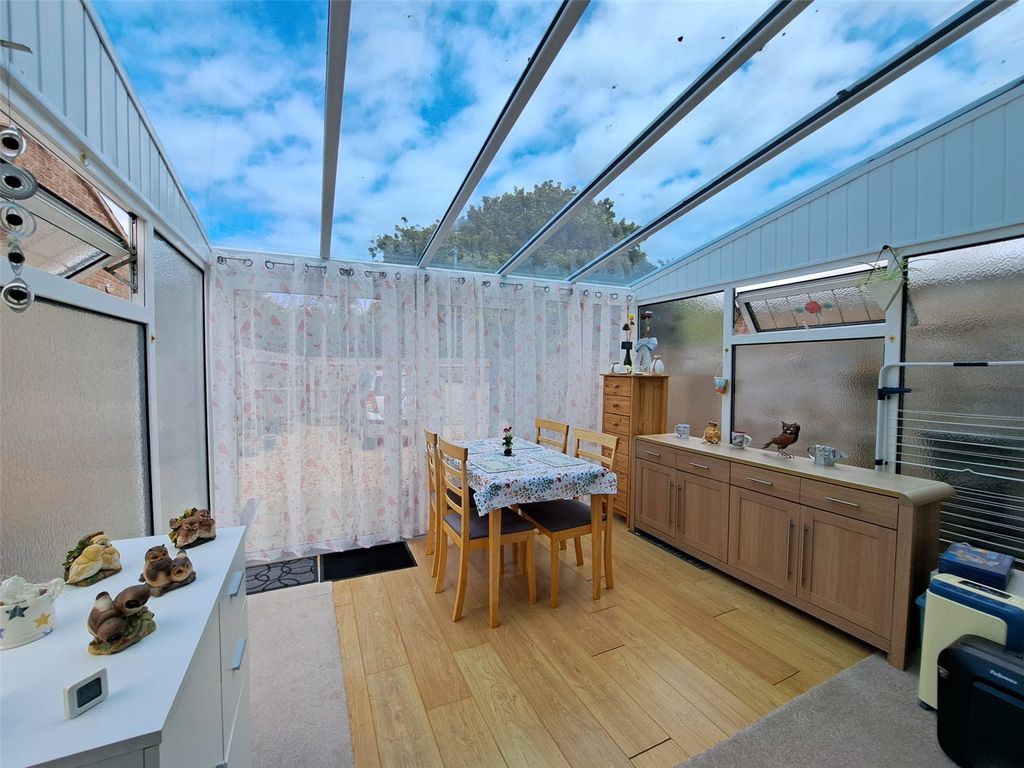 Property photo 2 of 20 Picture No. 11