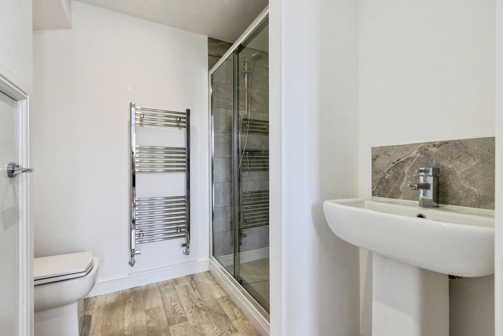 Property photo 3 of 18 Pbox-Img.Jpg