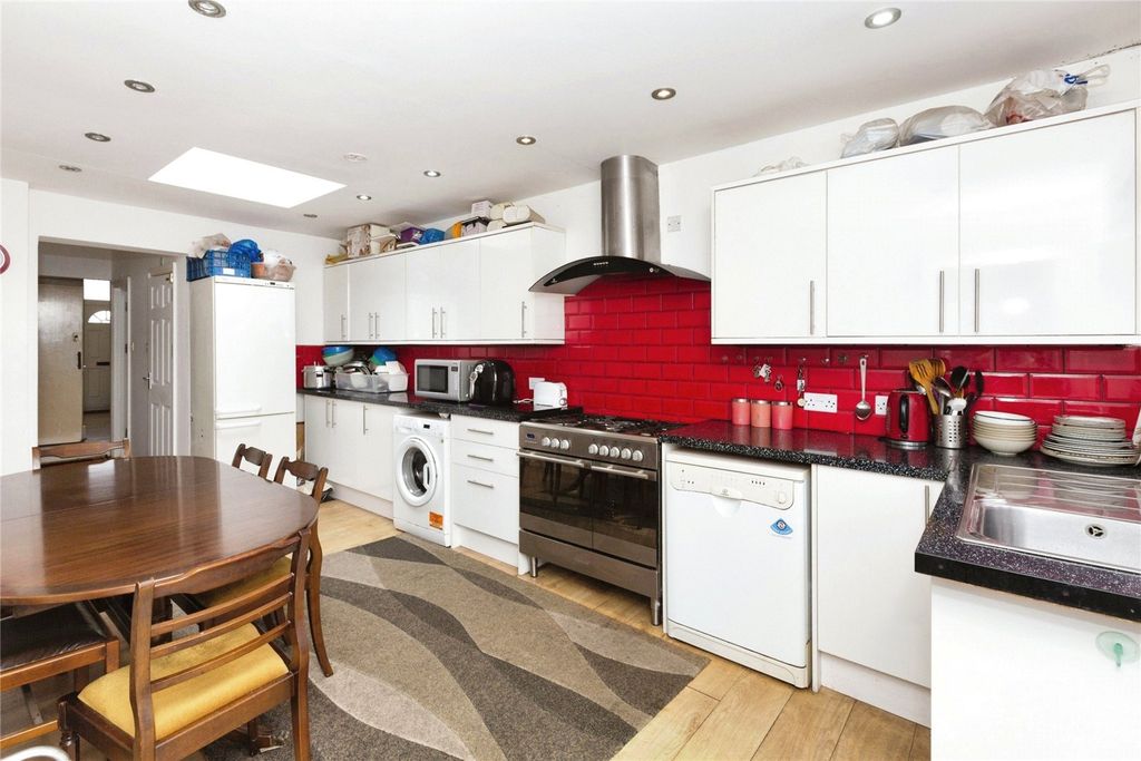 Property photo 3 of 15 Photography