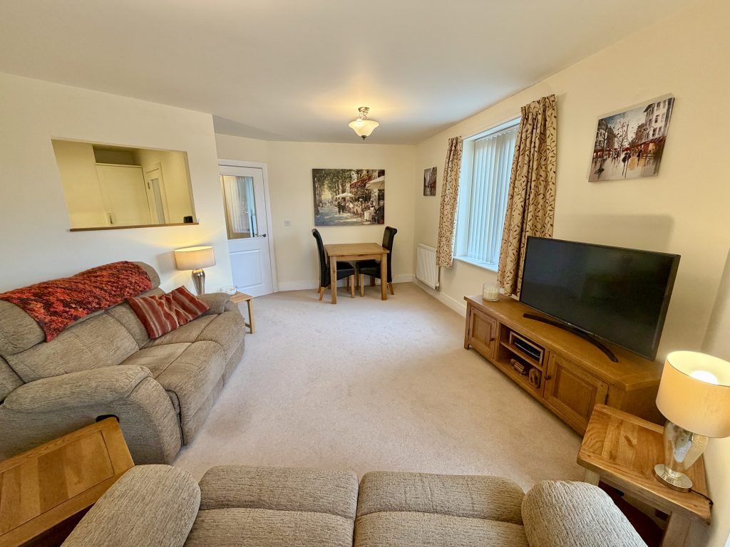 Property photo 3 of 9