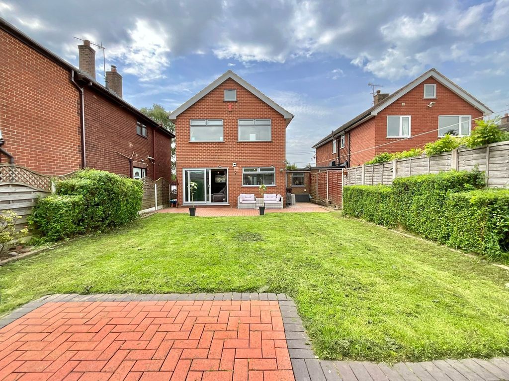 Property photo 2 of 26
