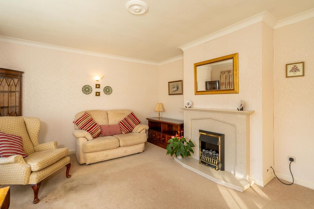 Property photo 3 of 14 Lounge Diner.Jpg