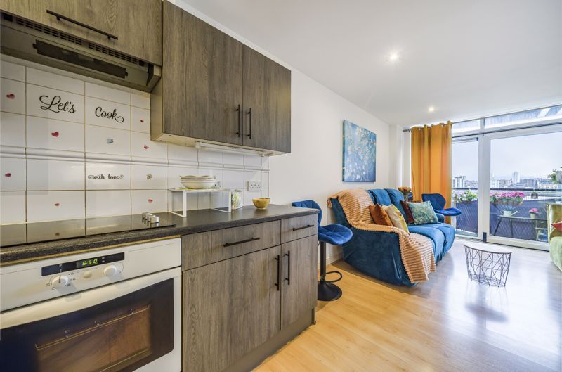 Property photo 2 of 20 Photo 4